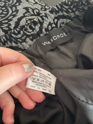 Wardrobe Black Midi Skirt 20 - Picture 2 of 2