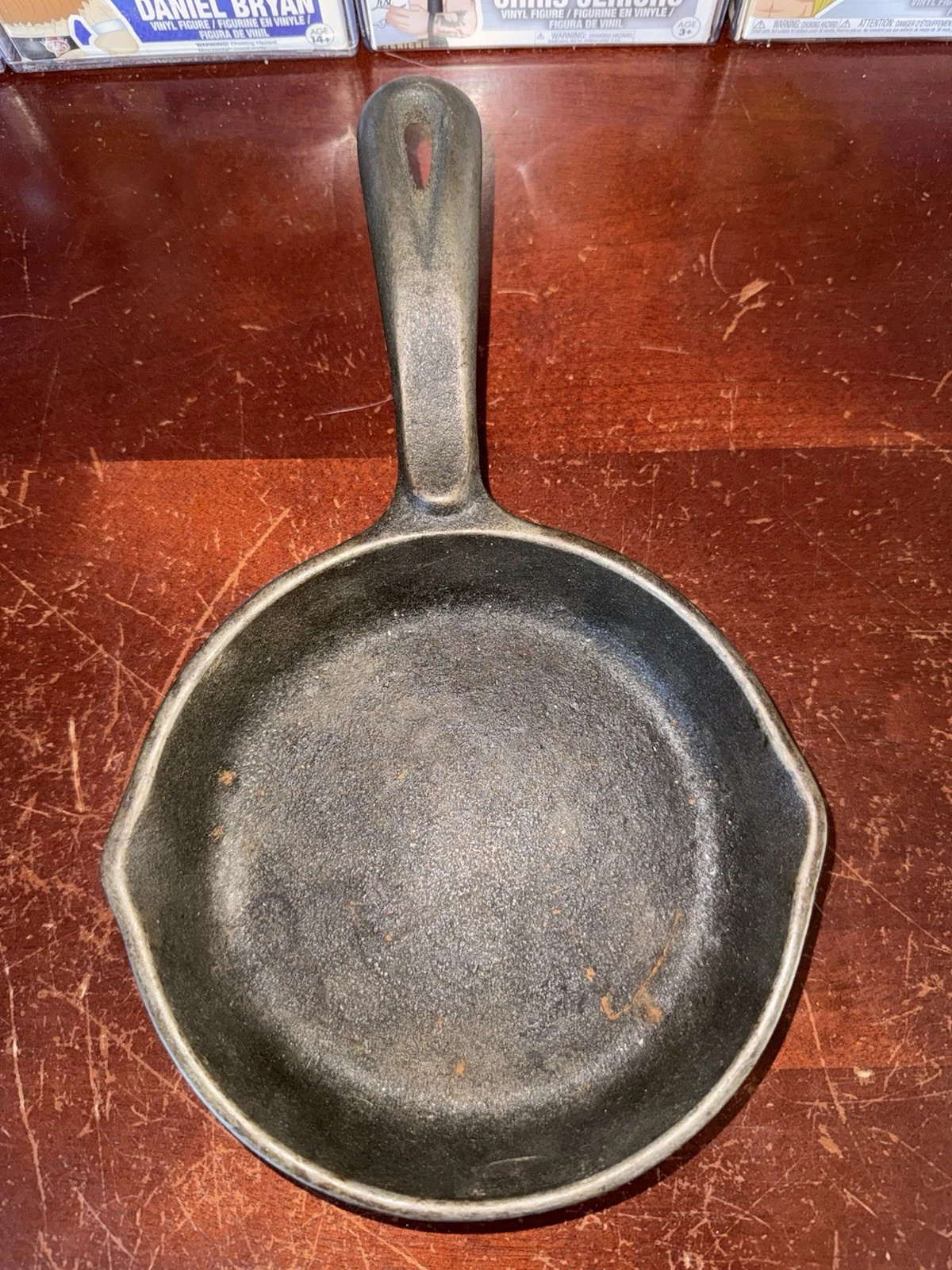 Vintage Wagner 1891 Cast Iron Skillet - USA Made - 6 1/2” C