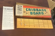 Vintage 1960s Cribbage Board Game Milton Bradley Company 4626-A COMPLETE Mass.