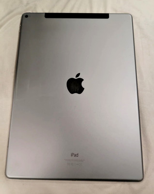 Apple iPad Pro 12.9'' (1st Gen.) WIFI + Cellular A1652 SPACE GRAY Tablet NO POWER