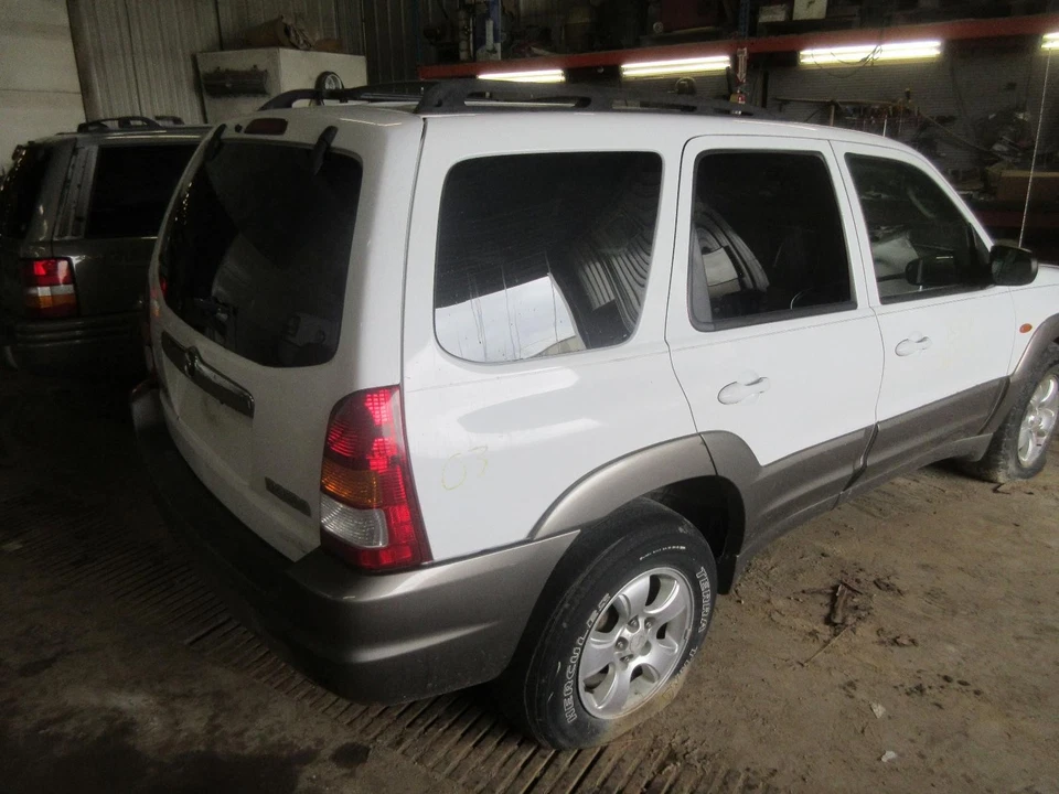 Used Side Marker Light Assembly fits: 2003 Mazda TRIBUTE Side Marker side fender Foto 4 de 4