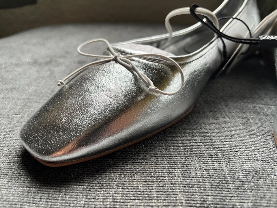 Zapatos de ballet Zara 39 8 de cuero plateado con punta cuadrada plana Foto 4 de 4