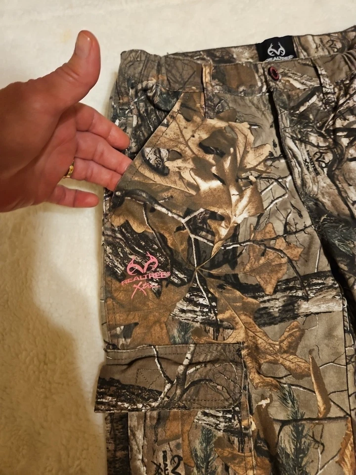 Pantalones cargo Realtree para mujer otoño caza camuflaje bota abierta dobladillos corbata talla pequeña Foto 4 de 4
