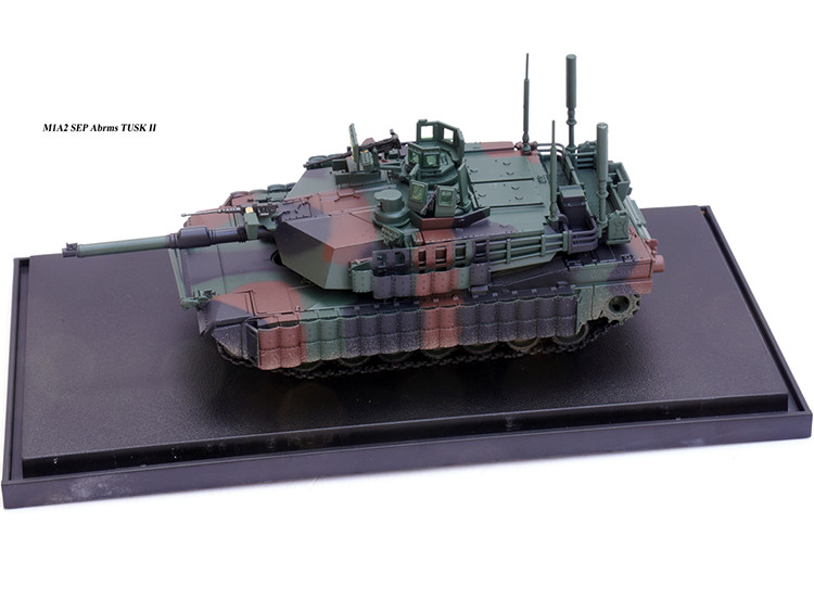 New 1:72 Scale U.S. Army M1A2 Abrams Main Battle Tank NATO Camouflage Model
