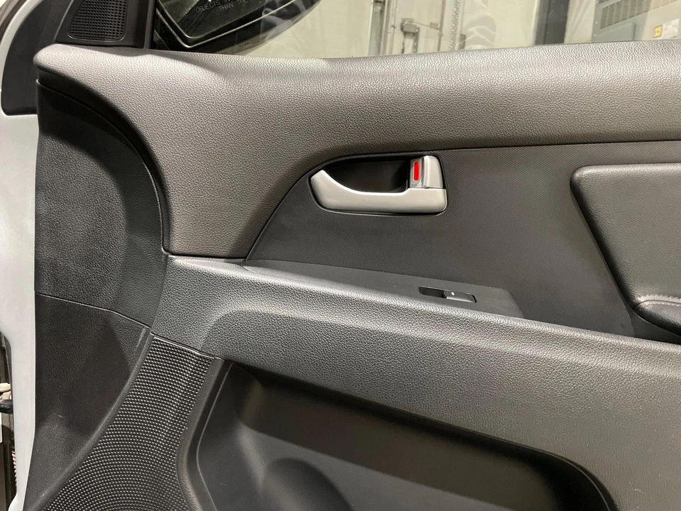 2014 - 2016 Kia Sportage Passenger RH Right Black-WK Front Door Trim Panel - Image 2 of 4