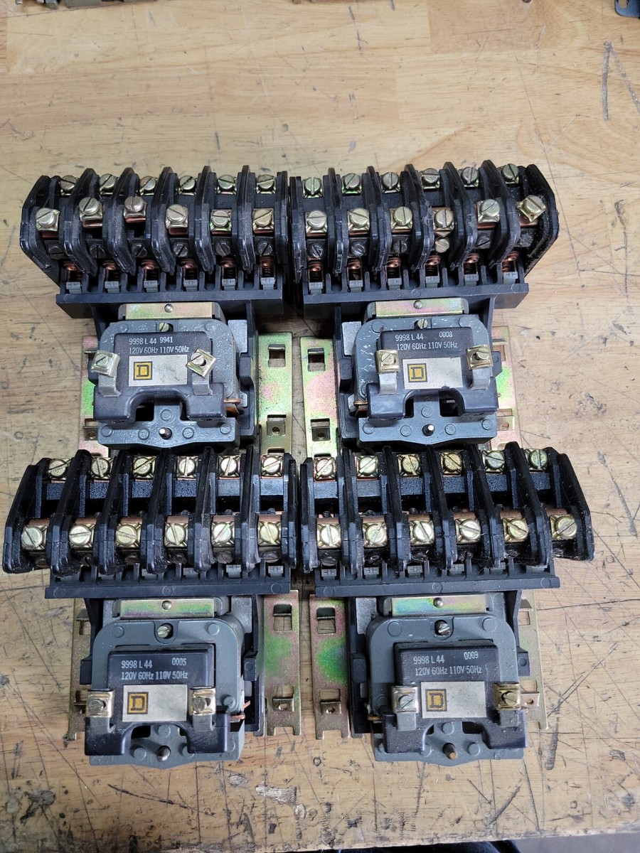 Contacteur D’éclairage Square D 8903L060 – Bobine 120V 60HZ Avec Petit Défaut