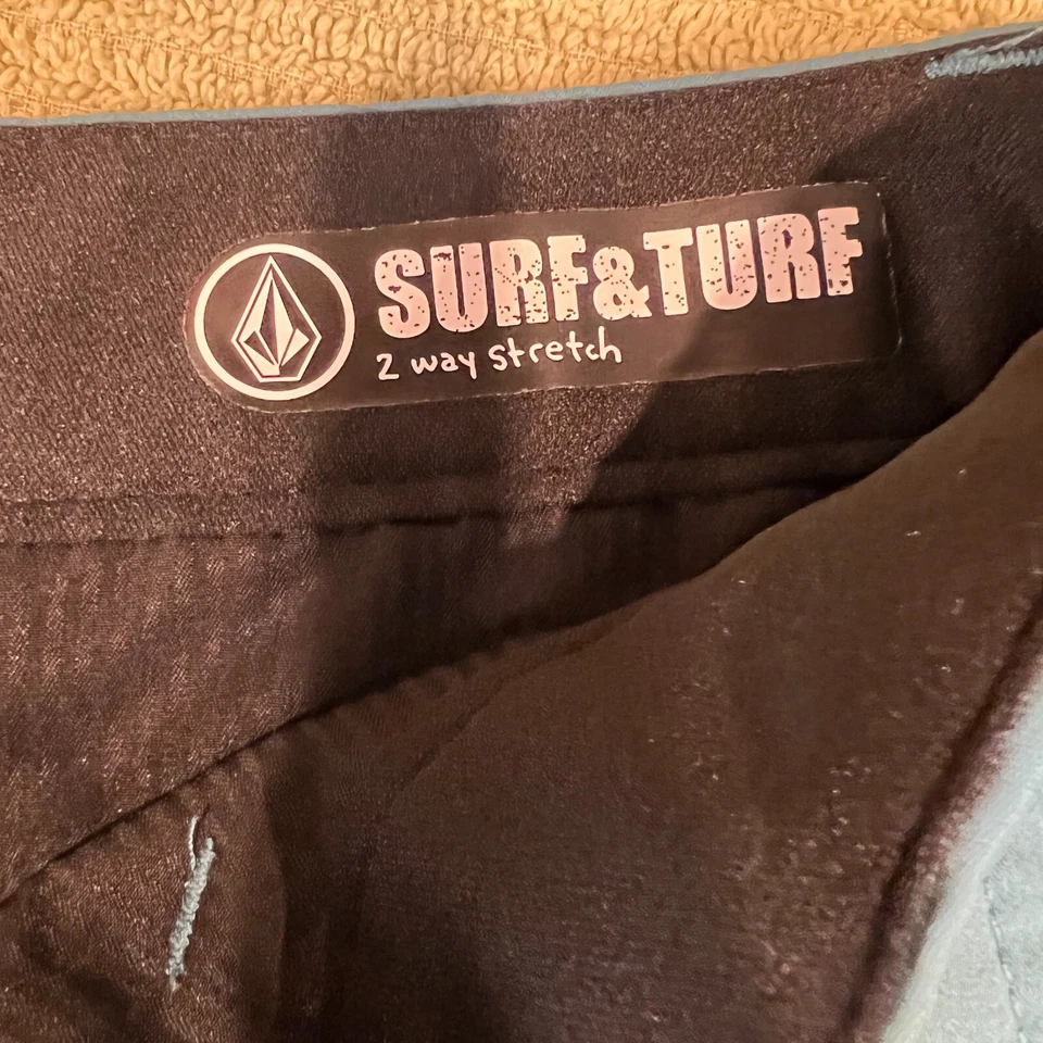 Volcom Surf and Turf Mens Boardshorts Surfing Skate 4 Way Stretch 29 Golf - Image 3 of 4