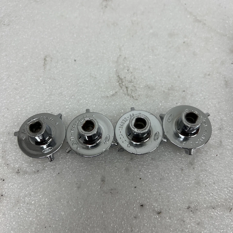 Juego de 2 perillas de radio interiores Ford Mustang Mach 1 Cougar XR7 1971-1973 D1ZA-18A932 Foto 3 de 4