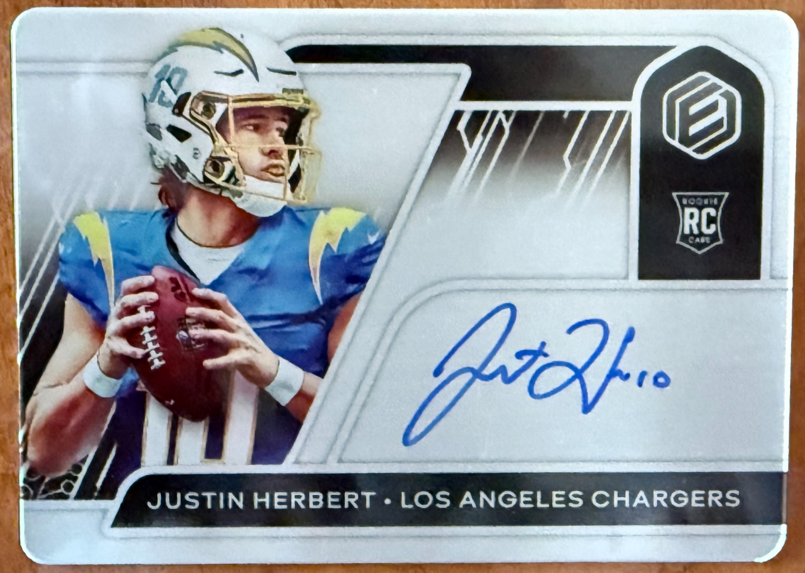 Justin Herbert Panini Elements #121 Signature