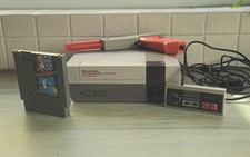 Nintendo NES Action Set  Console with Mario, Duck Hunt, and Light Gun