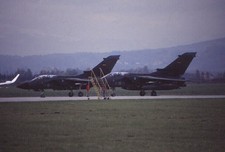Dia Tornado Flugzeuge Flugshow Graz 10/1994 Planespotter 35mm gerahmt og&uuml;-P12-81