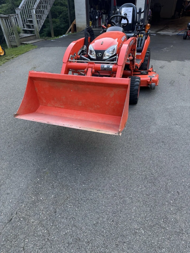 KUBOTA BX 2680 161 HOURS IN EXCELLENT SHAPE 60 INCH MOWING DECK LA344 LOADER - Image 3 of 4