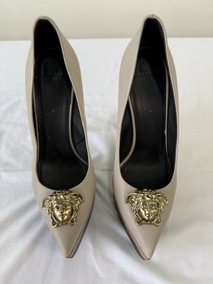Versace Medusa Platform Heels Pumps Size 38½ EU / US 8.5   Made in Italy