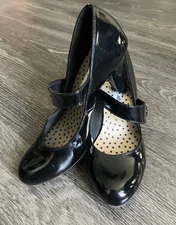 VTG American Eagle Mary Jane Heels Pumps Patent Black Vegan Size 5.5