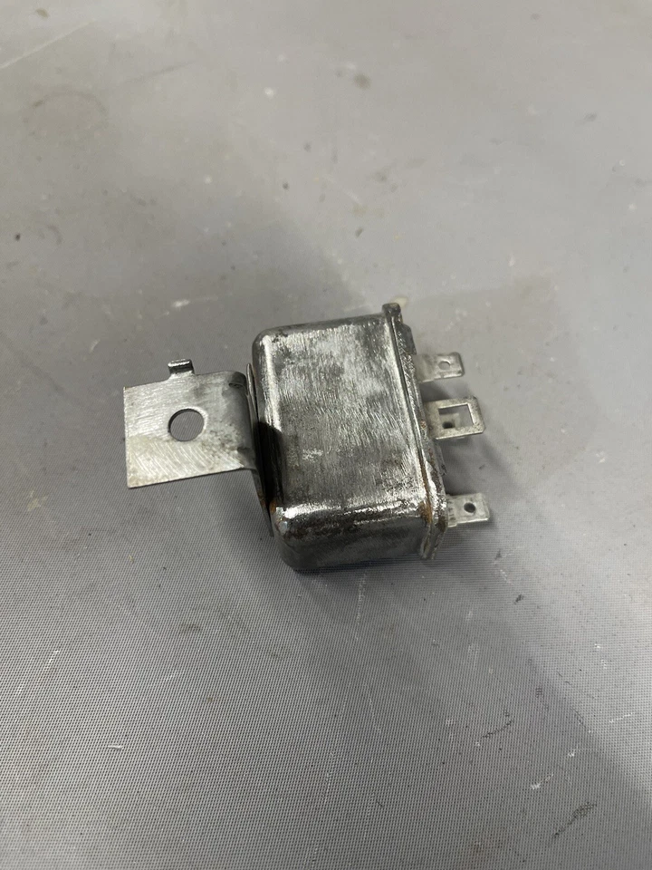 Corvette Chevelle Camaro Firebird 1971-1973 aspiradora relé de retardo de chispa avanzado fabricante de equipos originales Foto 4 de 4