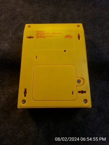 Pac-Man Color Arcade Classics LCD Retro Yellow Mini Cabinet Game (C13B3) - Picture 8 of 8