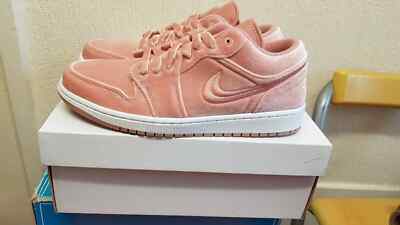 Nike Air Jordan 1 Low SE Velvet Damen Sneaker In Rust Pink Größe UK 8,5