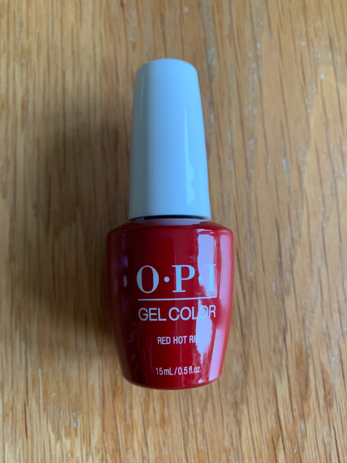 Brand New & Genuine OPI Nail-GEL-Polish-15ml -Red Hot Rio (GC A70)
