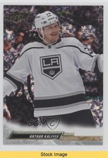 2022-23 Upper Deck Series 2 Speckled Rainbow Foil Arthur Kaliyev #336 READ kh0