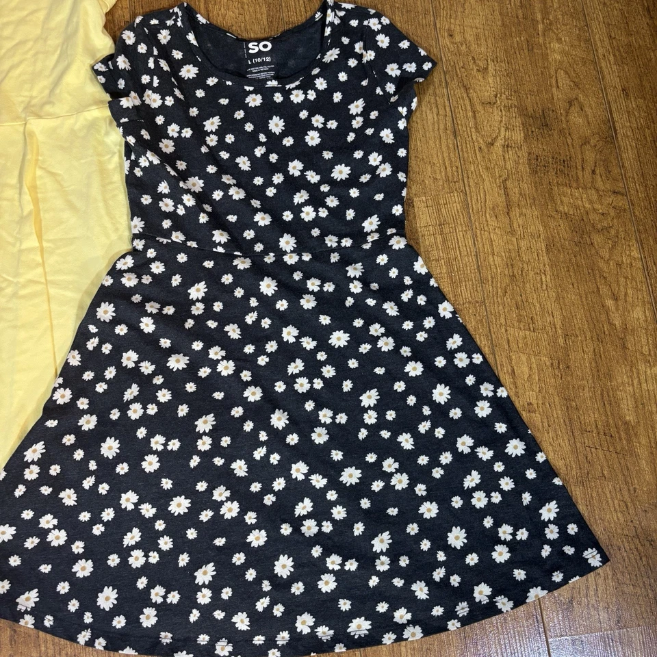 Juego de 2 vestidos skater So Girl talla L 10/12 gris margarita amarillo liso nuevo sin etiquetas Foto 2 de 4