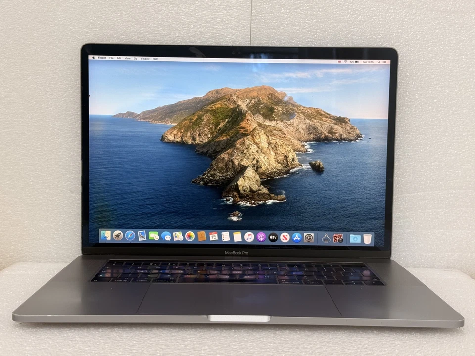 Apple MacBook Pro 15" 2019 · i7 · 16GB · 256GB, photo 1 of 5