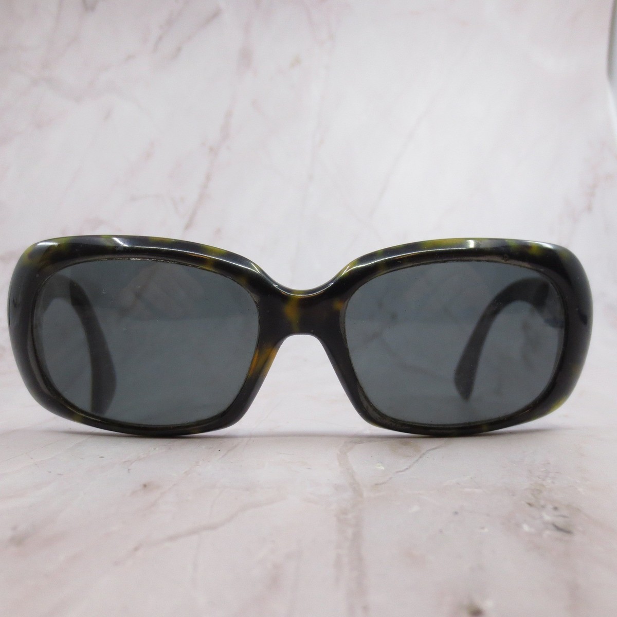 Fendi Selleria FS5182 Tortoise Shell Oval Sunglasses Made in 