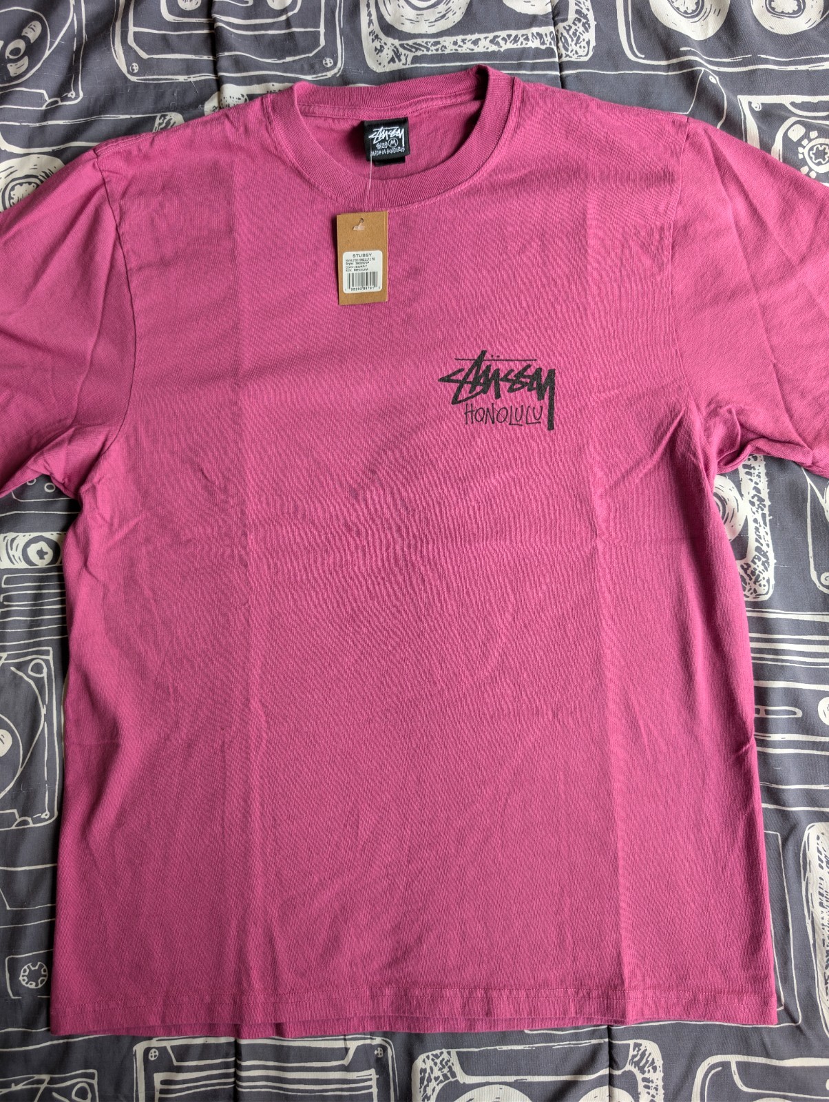 Stussy Honolulu Exclusive T-Shirt Berry mens Size Medium thumbnail 2