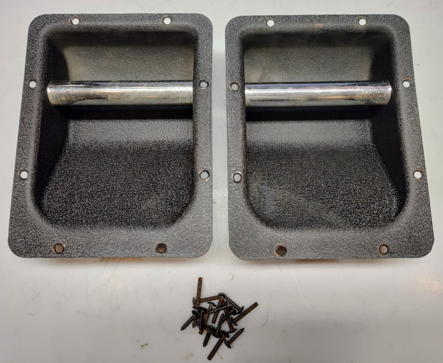 VINTAGE ROLAND CUBE 100 KEYBOARD AMP CK-100 CABINET BAR HANDLES SET W / SCREWS