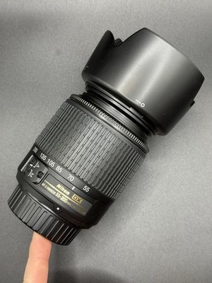 Nikon AF-S DX NIKKOR ED 55-200mm f/4-5.6G Zoom Telephoto Lens with Hood
