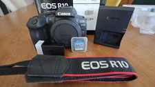 Canon R10 + accessoires : état NEUF 000614 clics