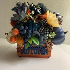 Fall & Autumn Blueberries Small Wood Crate Tiered Tray Table Decor Florals New