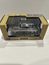 M2 Machines 1/64 1955 DeSoto Fireflite Auto-Thentics Chase Premium Edition Chrom