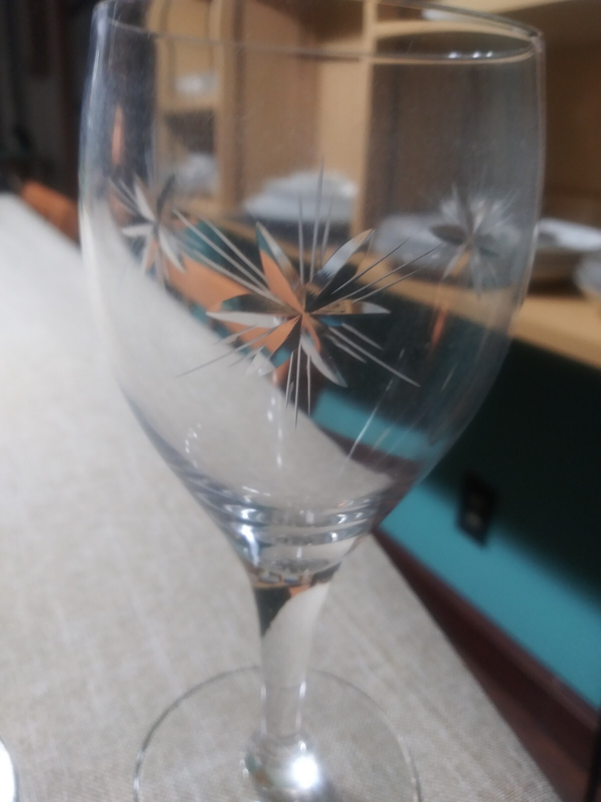 Set Of 3 Vintage Mcm Crystal Etched Star Burst Wine Stemmed Glasses