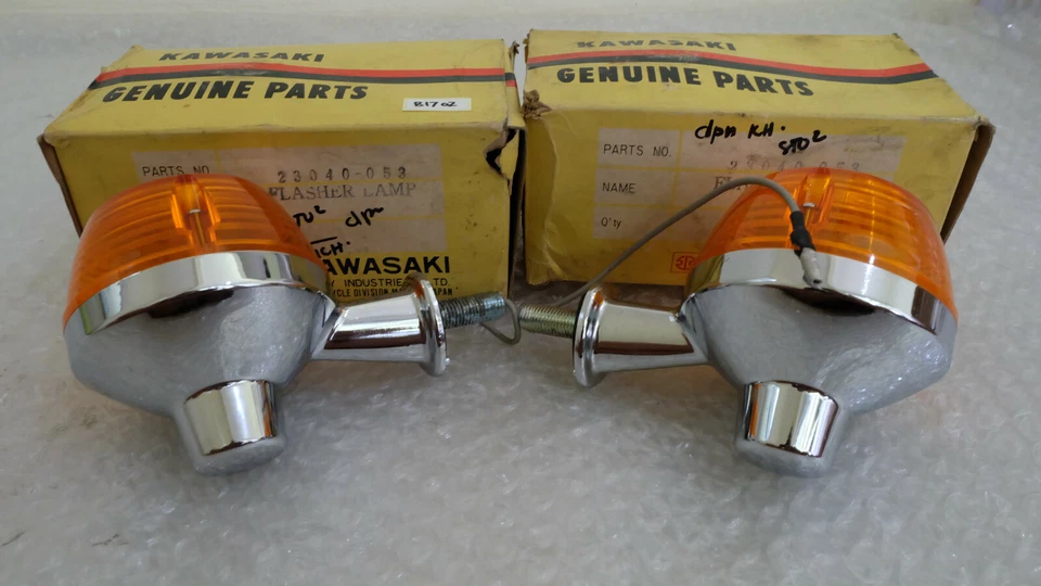 2 Pc Kawasaki 100 G7 KH100 KH90 G7S G7T Winker Turn Signal NOS Genuine Japan - Image 4 of 4