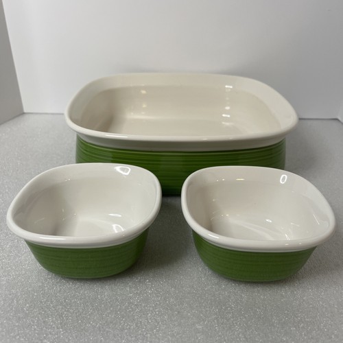 CorningWare "Etch" Grass Green Set of 3 Square 9" Casserole & 2 4" Ramekins - Picture 1 of 10
