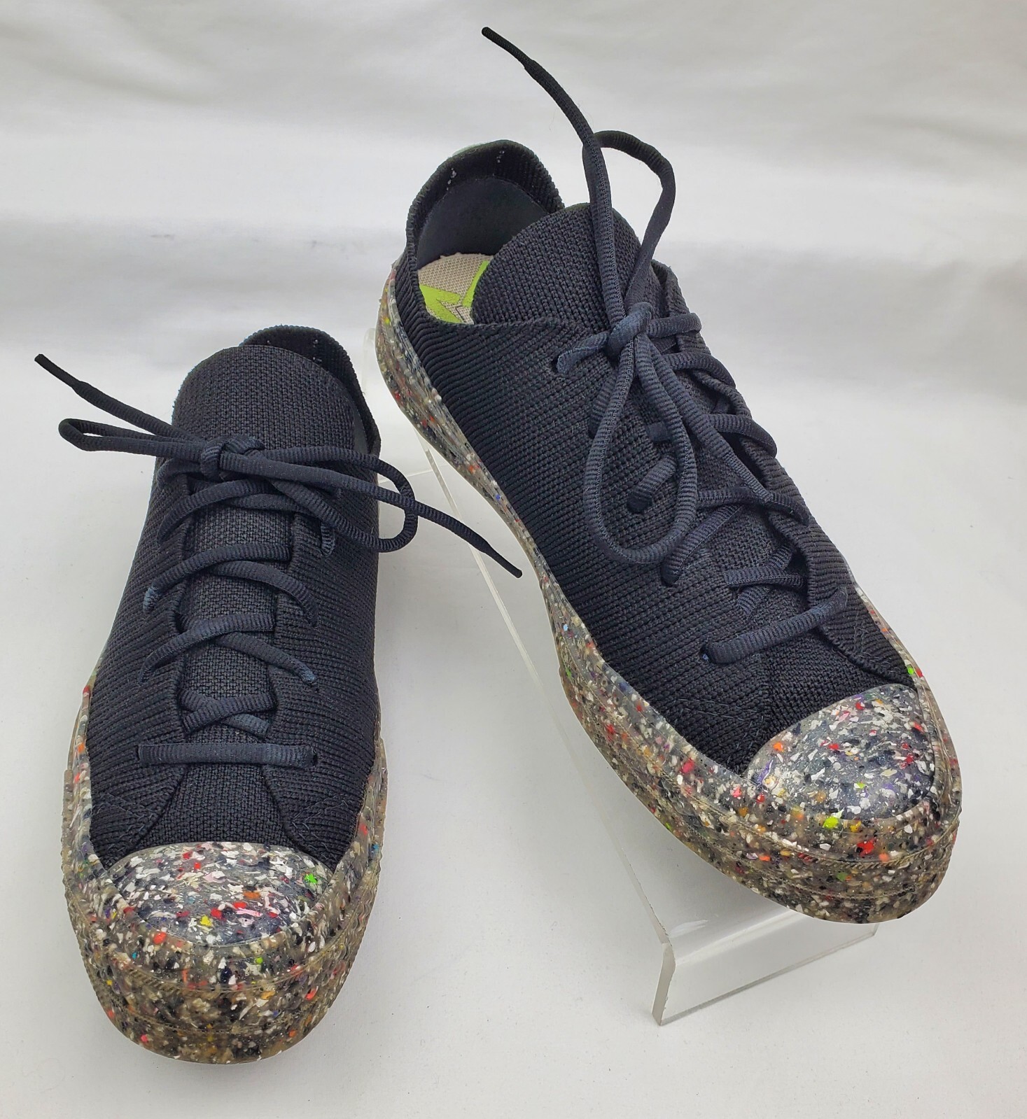 Converse All Star Chuck Taylor Black Fabric Low Top Sneakers Women’s Size 6 Converse All Star Chuck Taylor Black Fabric Low Top Sneakers Women’s Size 6