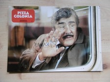 Mario Adorf autographs signed A4 lobby card "Pizza Colonia"