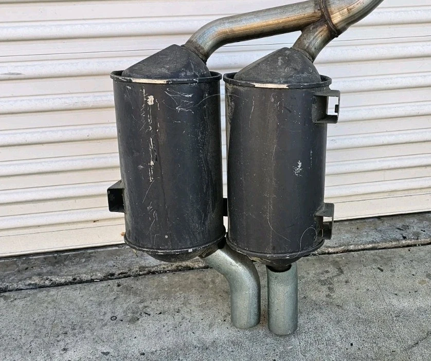 BMW E39 M5 2000 2003 poco kilometraje despegue completo gato escape trasero silenciador resonador  Foto 4 de 4