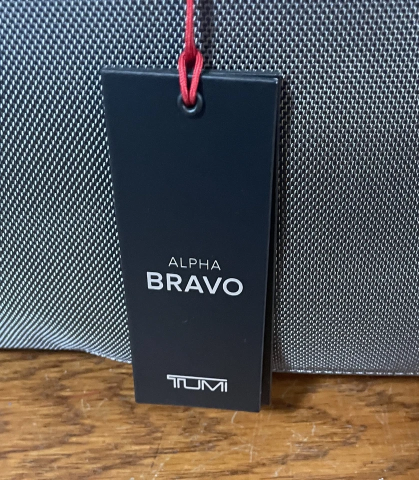 NWT TUMI ACADEMY ALPHA BRAVO BRIEFCASE LAPTOP CARRY ON TRAVEL BAG - Image 4 of 4