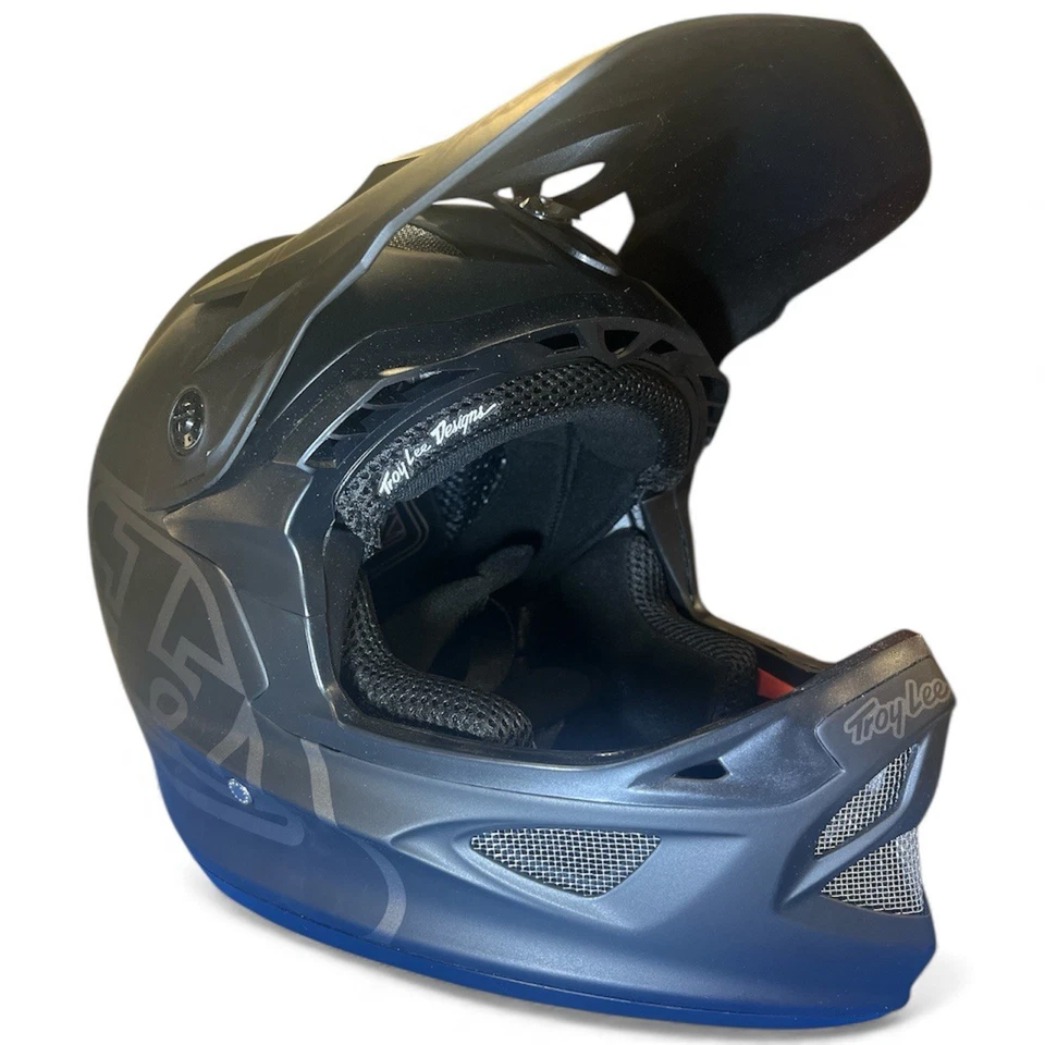 Troy Lee D3 Fiberlite Downhill MTB Helmet Mono Matte Black Large (58-59cm) - Image 2 of 4