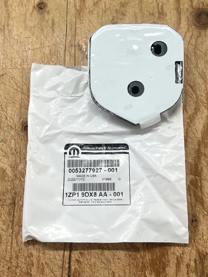 Rejilla delantera emblema de cabeza Ram para RAM PROMASTER 1500 2500 3500 14-2019 OEM MOPAR Foto 3 de 4