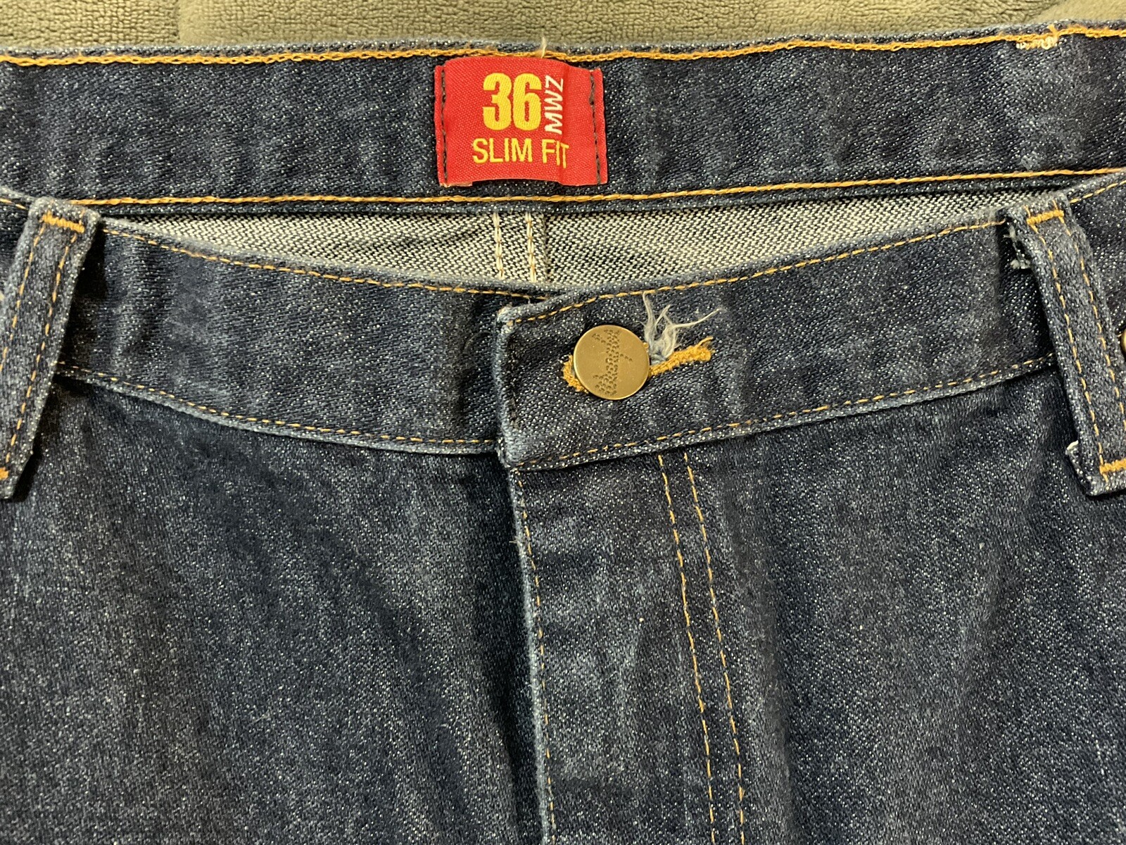 Wrangler 36MWZ Slim Fit 42x30 Cowboy Cut Dark Wash De… - Gem