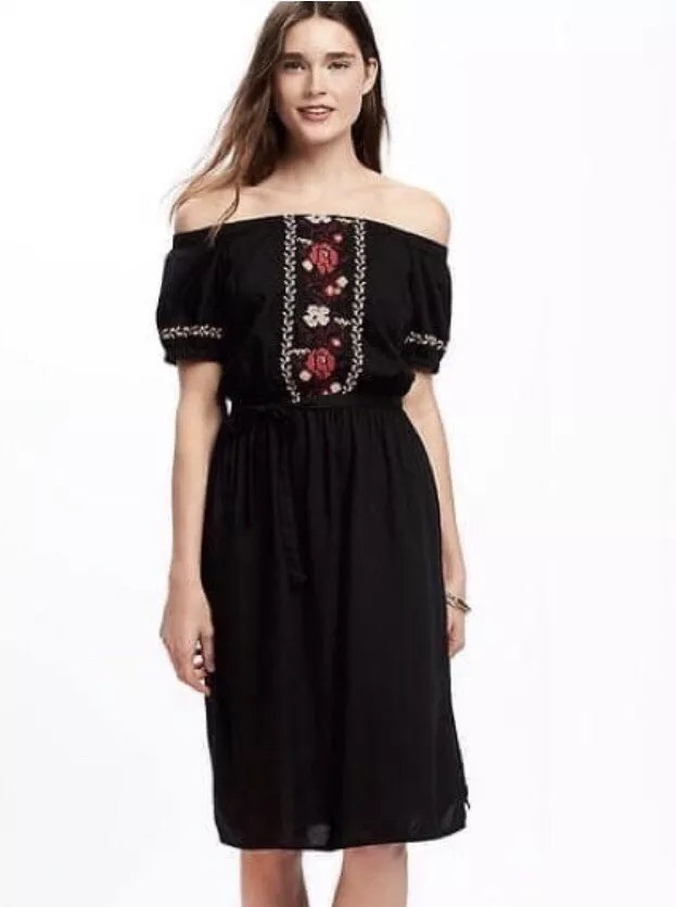 Old navy embroidered clearance dress