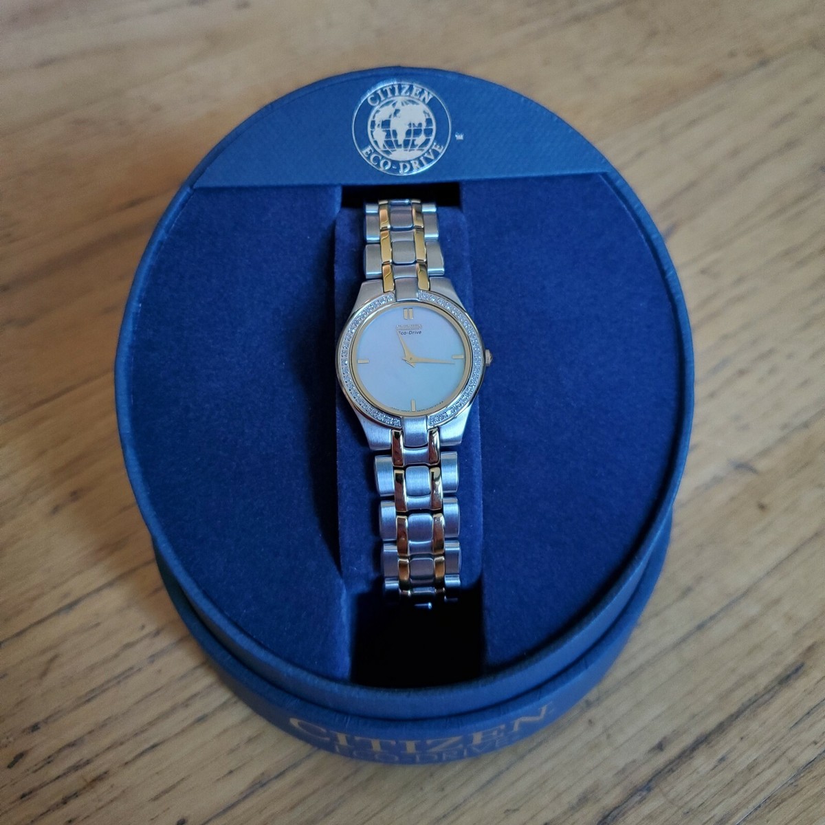 Vintage Citizen Eco-Drive Ladies MOP Diamond Two-Tone Watch  display picture 1