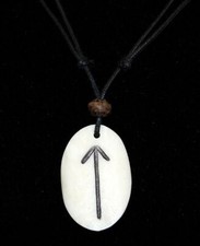 Łańcuszek RUNE " TEIWAZ" MUT Amulet Kość słoniowa CzarnyNatura Łańcuch surferski Magia SS306