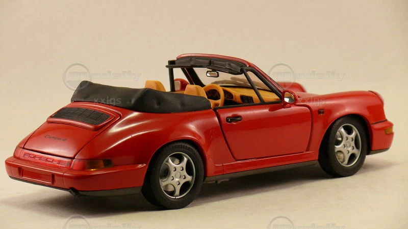 1:18 Anson Porsche 911 Carrera 4 Cabriolet yellow, red, silver, or green MIB - Image 3 of 4