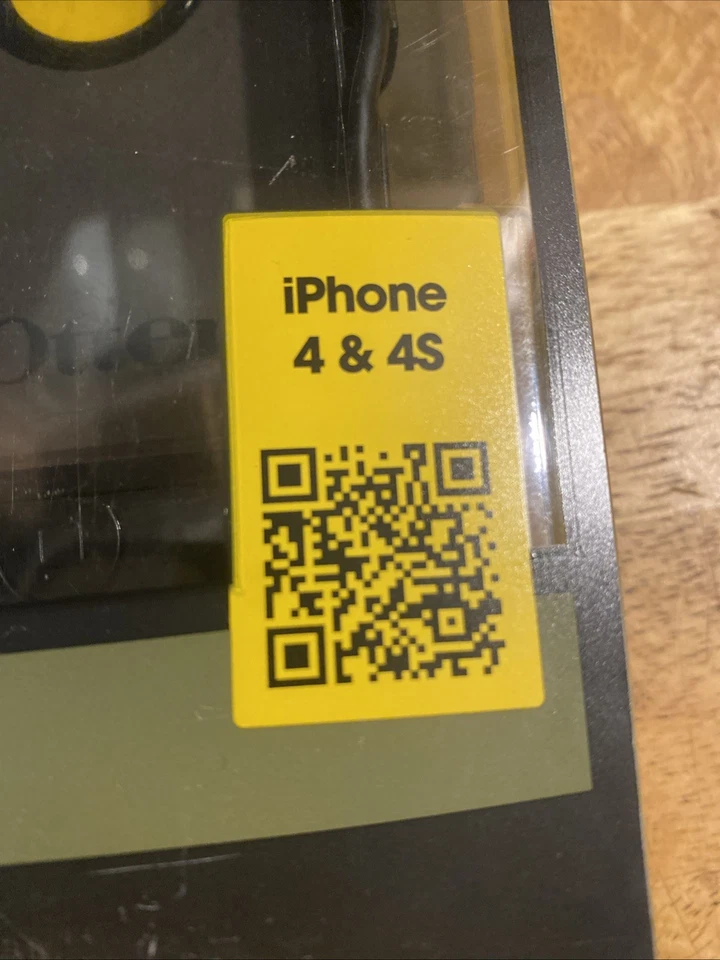 Funda Colección OtterBox Defender Anthem para Apple iPhone 4, 4S Negra Foto 4 de 4