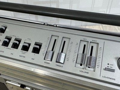 HITACHI TRK-8290 Boombox Cassette Radio Recorder Vintage Japan