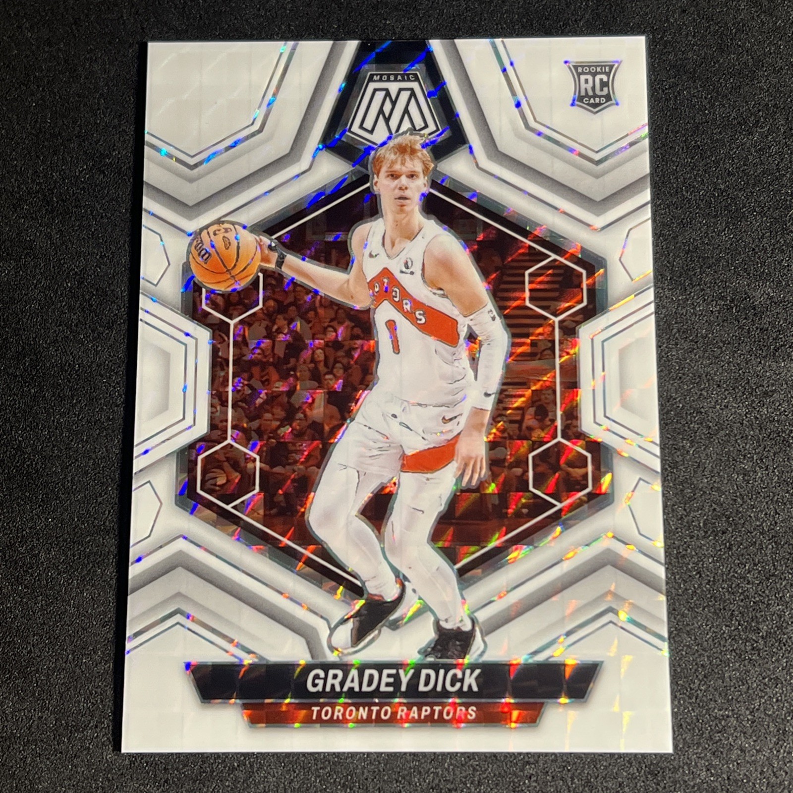 GRADEY DICK Rookie White Prizm 17/25 2023-24 Panini Mosaic Basketball #239