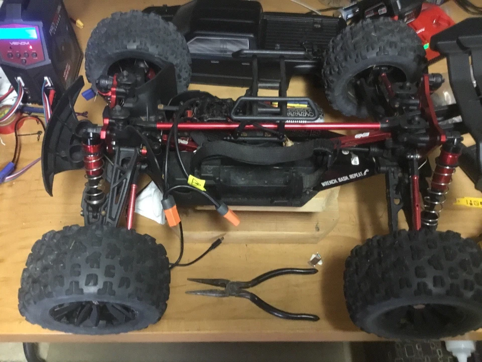 Kraton  By ARRMA 6S EXB  - Image 4 of 4